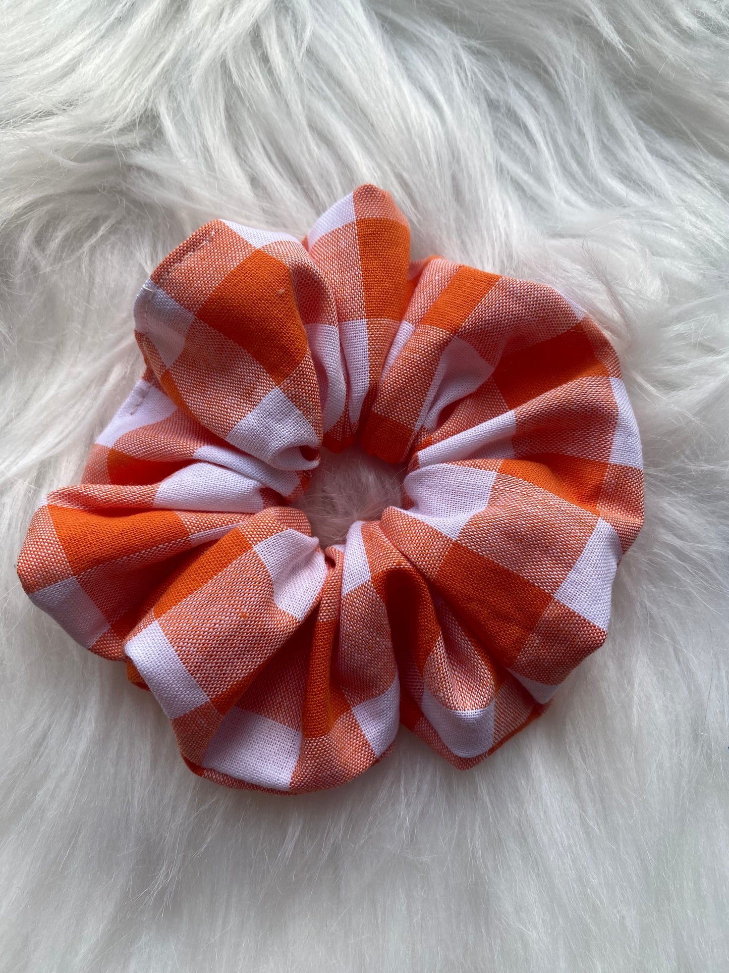 Chouchou carreaux oranges et blancs