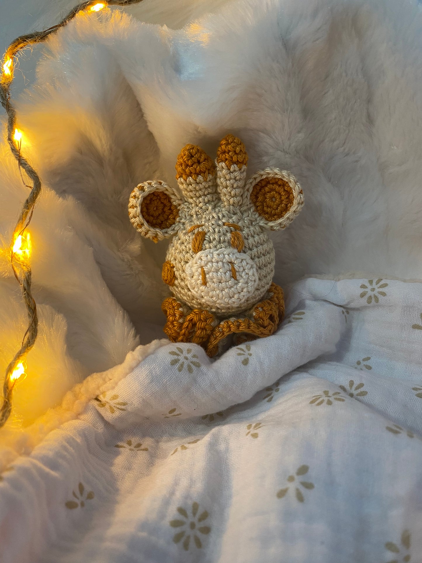 Doudou Girafe "LOUISON", beige et or
