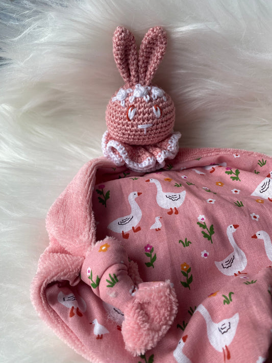 Doudou Lapin "COLLINE", coton rose avec des oies