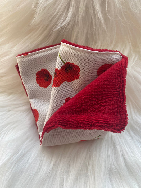 Mini serviette blanche et coquelicots