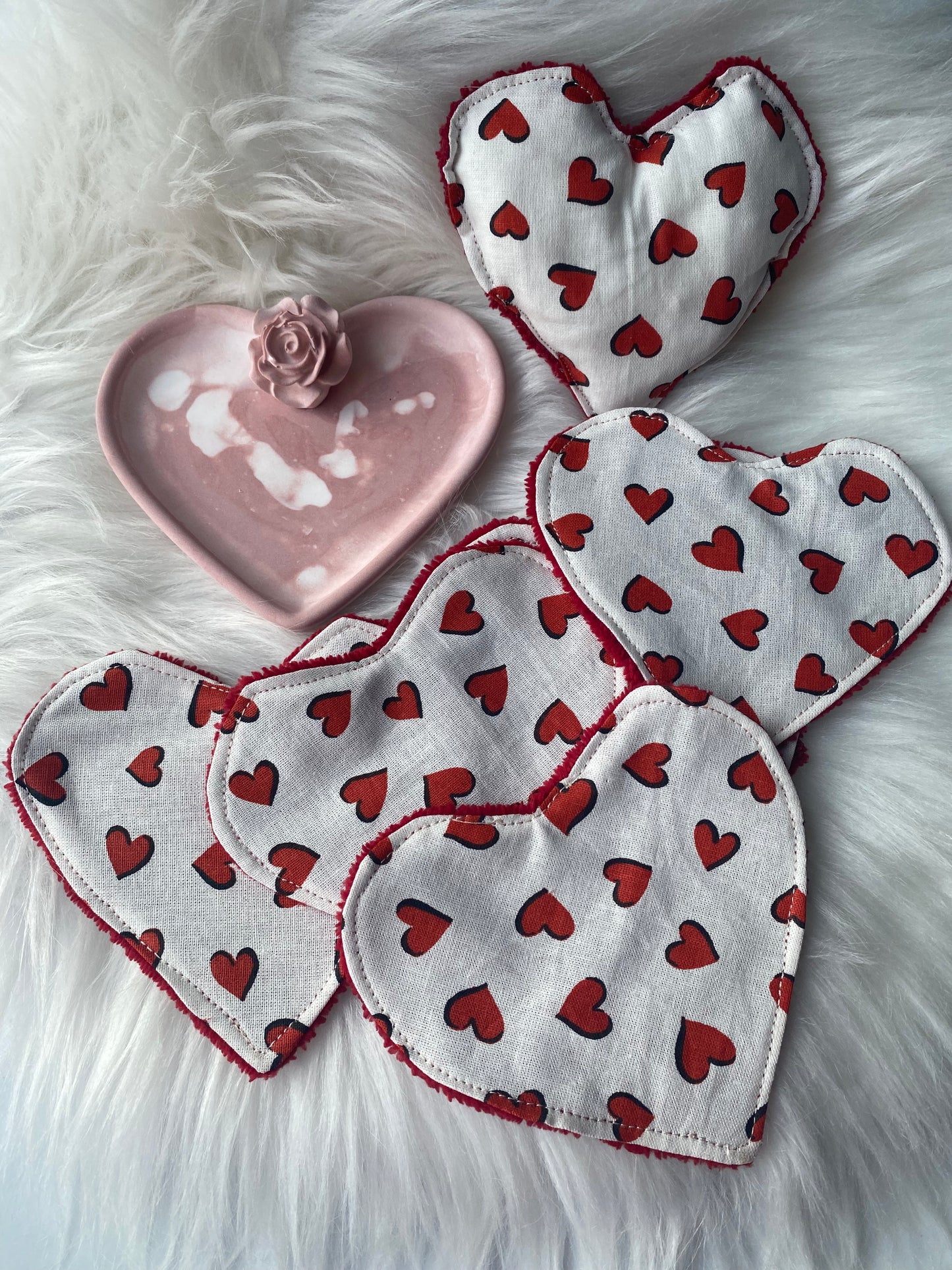 Coffret cadeau lingettes, éponge, coeur pour bijoux