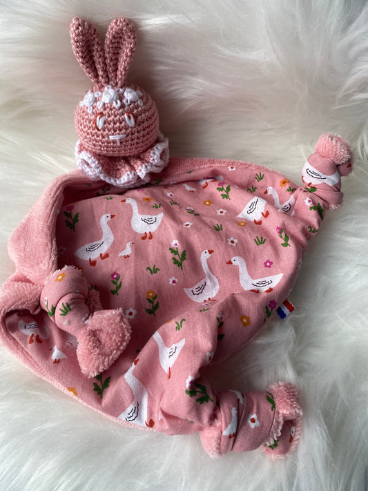Doudou Lapin "COLLINE", coton rose avec des oies