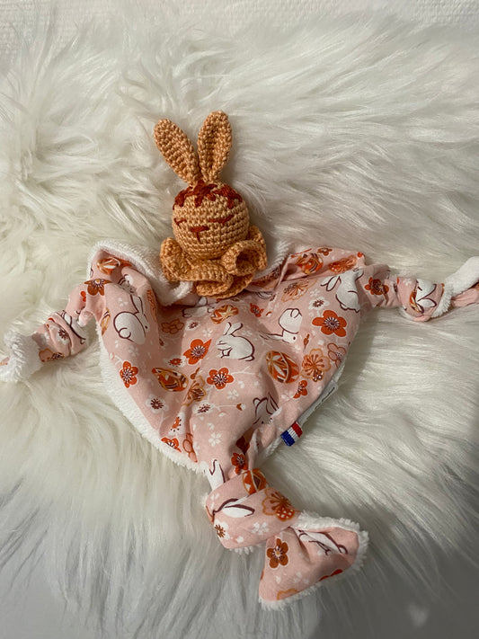 Doudou Lapin "COLLINE", coton fleuri avec des lapins